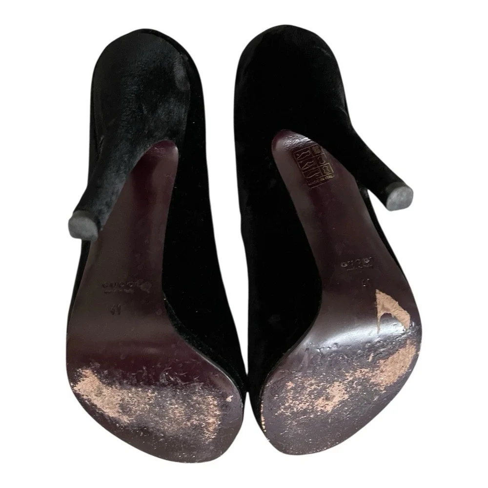 Gucci Elizabeth Black Velvet Peep Toe Stiletto 306106 Size 41 - Picture 8 of 12